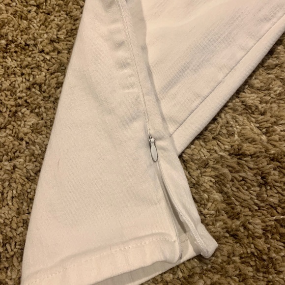 🤍Guess Jeans🤍 - Picture 3 of 4